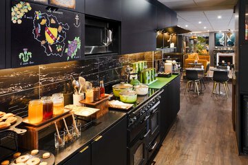Breakfast area