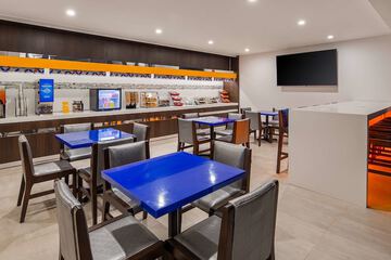 Breakfast/Coffee Service 18 of 21