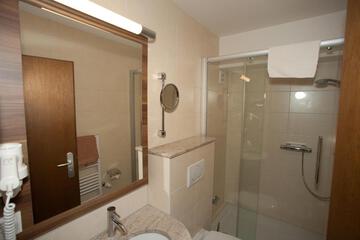 Photo 52