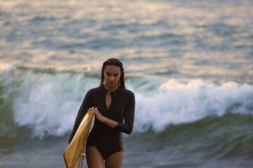 Surfing/boogie boarding