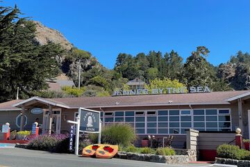 Jenner Inn