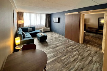 Room 14 of 33