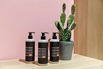 Bathroom amenities