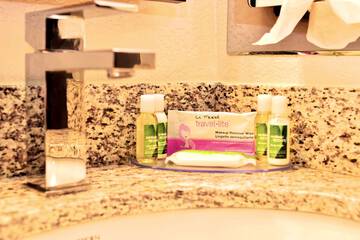 Bathroom amenities