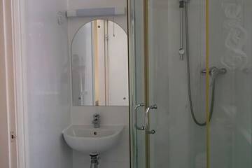 Photo 32