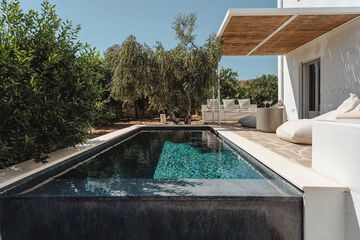 Private pool