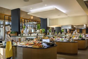 Breakfast buffet