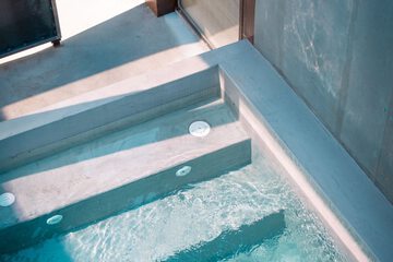 Private pool