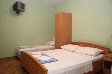 Photo 51