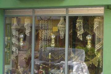 Shopping mall