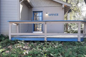 Hotel Interior 5 of 18