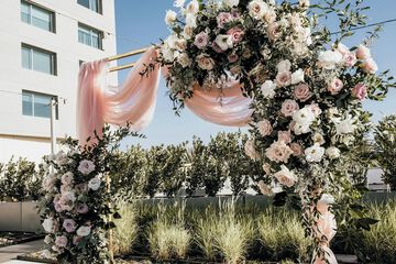 Ballroom/Hall 143 of 153