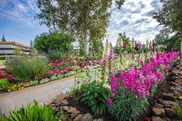 Hotel Exterior 32 of 38