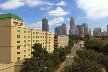 DoubleTree by Hilton Charlotte Uptown