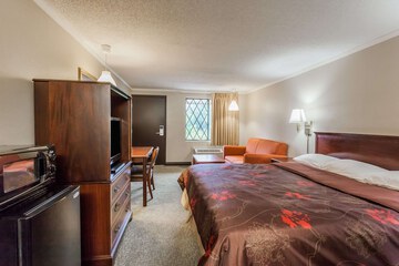 Room 13 of 14