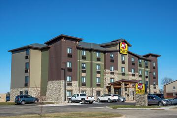 My Place Hotel - Watertown SD