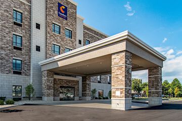 Comfort Suites