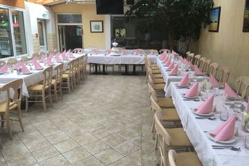 Couples dining