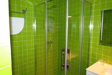 Photo 64