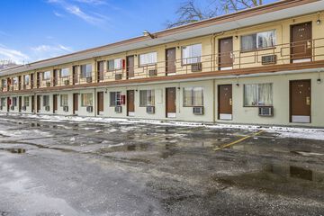Hotel 3 of 33