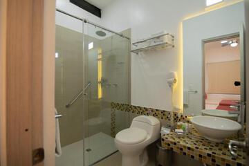 Photo 36