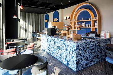 Coffee shop
