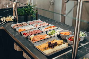 Breakfast buffet