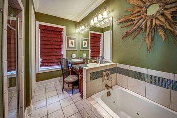 Jetted tub