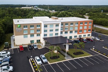 Holiday Inn Express & Suites Greenville S- Piedmont by IHG