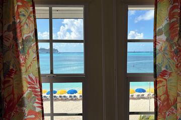 Beach/ocean view