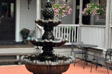 Woodbine Hotel & Restaurant