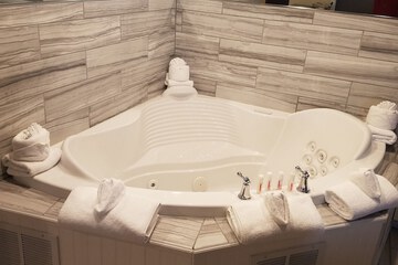 Jetted tub