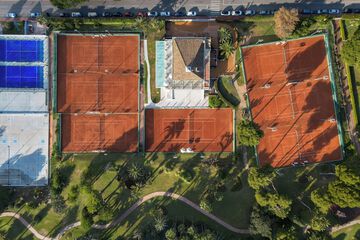 Tennis court