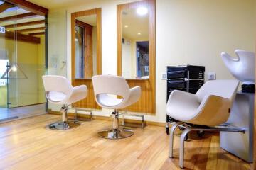 Nail salon