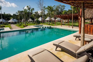 Poolside bar