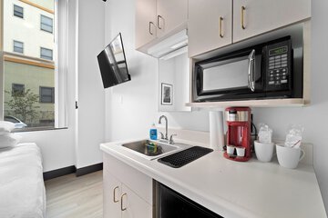 Private kitchenette