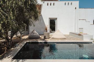 Private pool