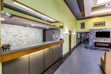 Hotel Interior 9 of 35