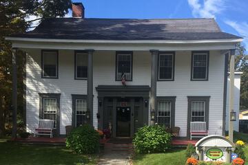 Brookside Inn at Laurens