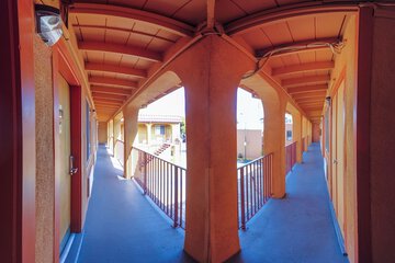 Ballroom/Hall 33 of 39