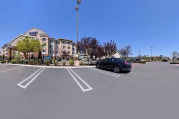 Hotel 2 of 69