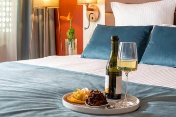 Room service - dining