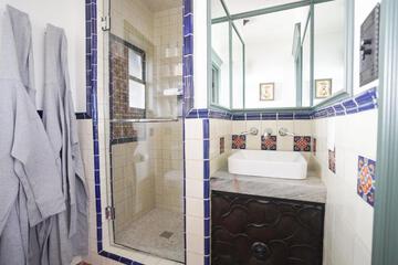 Photo 43