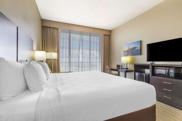Room 18 of 25