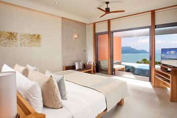 Beach/ocean view