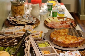 Breakfast meal