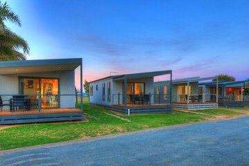 Front of property - evening/night