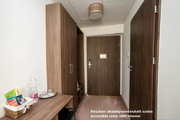 Photo 63