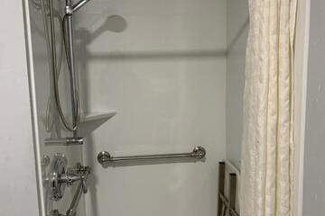 Photo 33