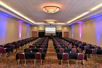 Ballroom/Hall 39 of 54